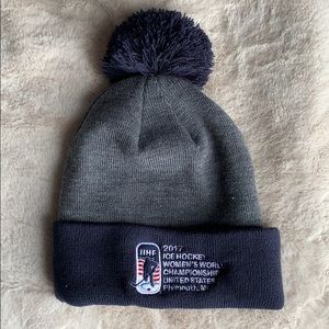 Nike Cuffed Knit Pom Pom Beanie
